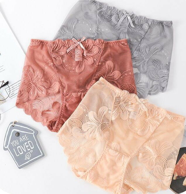 Pleasantday 楽天市場店のボックスショーツ 総レース レディース 単品 花柄 インナー パンツ 肌着 女性下着 股上深め 響きにくい おしゃれ アンダーウェア 上品 エレガント かわいい 透け感 デイリー 普段履き ブラック 黒 ホワイト 白 パープル 紫 グレー 灰 ブルー ベージュ キャラメル｜アングル3