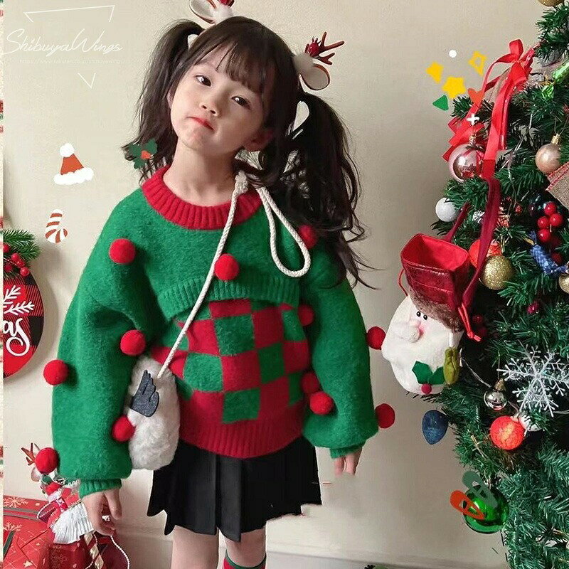 ※商品内容：クリスマス衣装(撮影用小物は付属していません）※商品説明：クリスマスシーズンを彩る「サンタ衣装セーター」は、女の子のための可愛いサンタクロースコスプレです。暖かいニット素材で作られており、寒い冬の日でも快適に過ごせます。パーティーやイベントにぴったりのデザインで、クリスマスの雰囲気を盛り上げます。90cmから140cmまでのサイズ展開があり、成長期の子供にもぴったり。誕生日やクリスマスのプレゼントとしても喜ばれること間違いなしの一着です。※カラー：画像通り※素材：コットン/ポリエステル※参考サイズ：略●クリスマス前の注文殺到、生産追いつかない状況でお届けまで時間がかかるので余裕をもってご注文ください。★色落ちや色移りする可能性がありますので、他の物とは分けて洗濯してください。手洗いをおすすめいたします。キーワード：クリスマスラ衣装 女の子 キッズ 子供 こども サンタ服 サンタ衣装 子供服 イベント 演出服 かわいい コスプレ コスチューム サンタコス 可愛い キャラクター サンタクロース パーティー グッズ 仮装 クリスマスコスチューム 学園祭 文化祭 記念写真 撮影 出産祝い ギフト プレゼント クリスマスプレゼント cosplay costume christmas Xmas■注意事項■※記載のサイズと実際のサイズに多少誤差がある場合がございます。予めご了承ください。※画像は、ご覧になっているモニターやPCなどの環境により、実物と多少カラーが異なる場合がございます。※製造過程における小さなキズ、シミなどが見られる場合がございますが、不良品ではございません。出荷時にすべての商品を検品しております。ご理解頂いた上でご購入くださいませ。※更新のタイミングによっては実在庫に相違が出る場合がございます。万が一在庫切れや入荷待ちとなる場合はメールにてご連絡いたします。