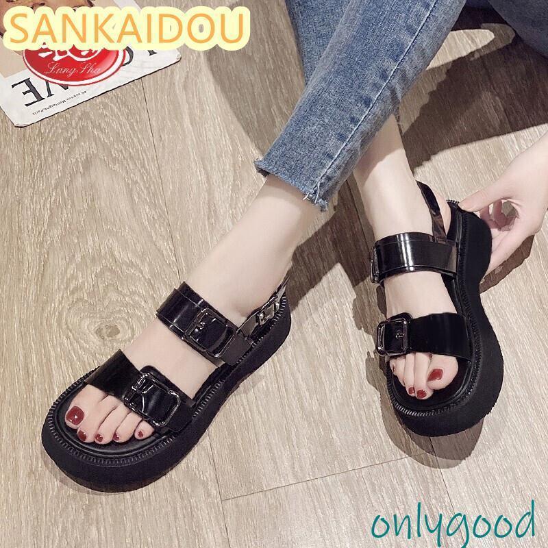 【フェスシーズンにおすすめ】ゴールドメタリックな女性用フェスティバルサンダル