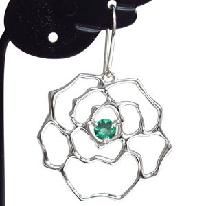 薔薇 ピアス エメラルド 一粒 K18 ピアス