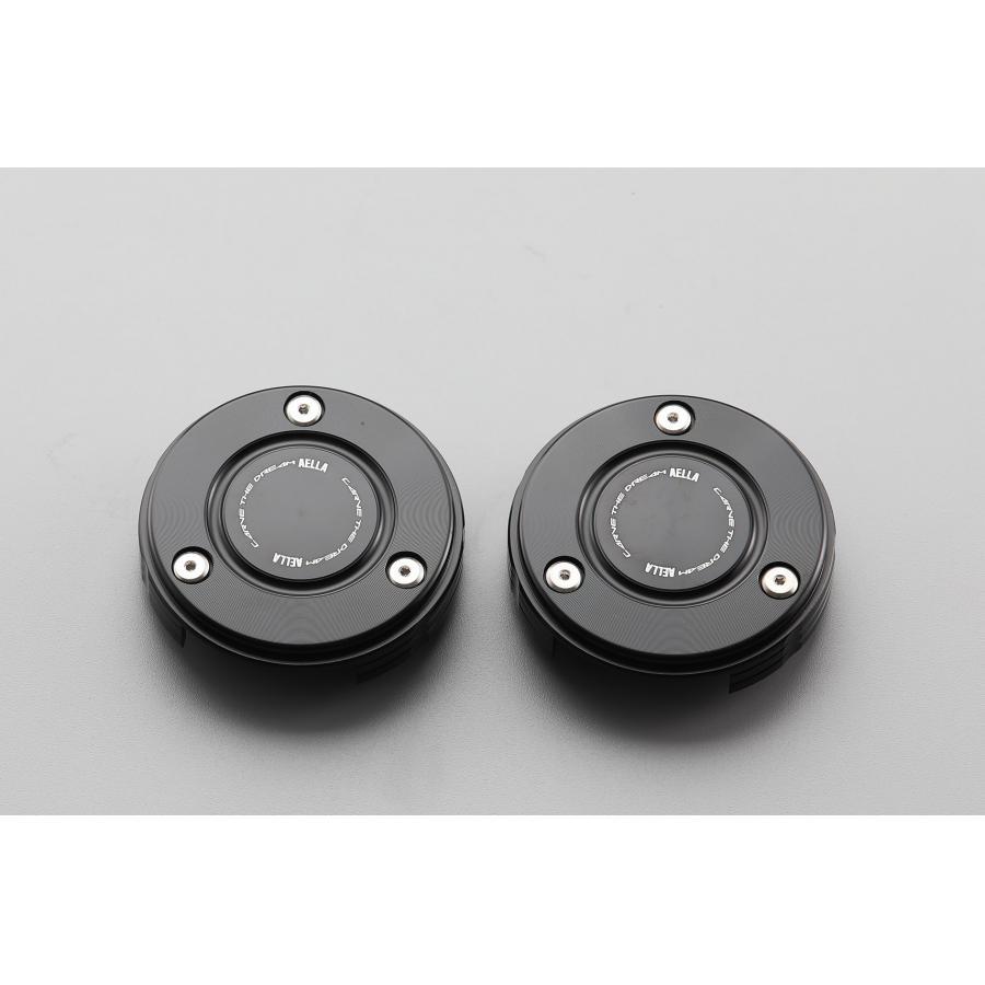 メーカー名：アエラメーカー品番：AE-70018-BKスロットルボディとインジェクションカバーの左右セットです。 アルミ削り出しによる高精度な2ピース構造を採用。 AELLAロゴはレーザーマーキングで仕上げ、シンプルながらも質感の高いデザインにまとめました。 ブラックカラーはアルマイト処理を施し、耐久性と美しさを両立。車体全体を引き締め、精悍な印象を与えます。