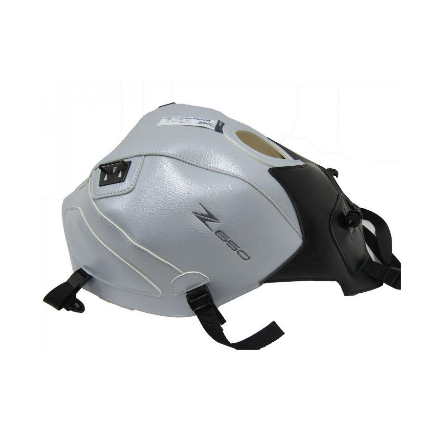バグスター タンクカバー ブラック/パールホワイト Z650 17-23 1724A