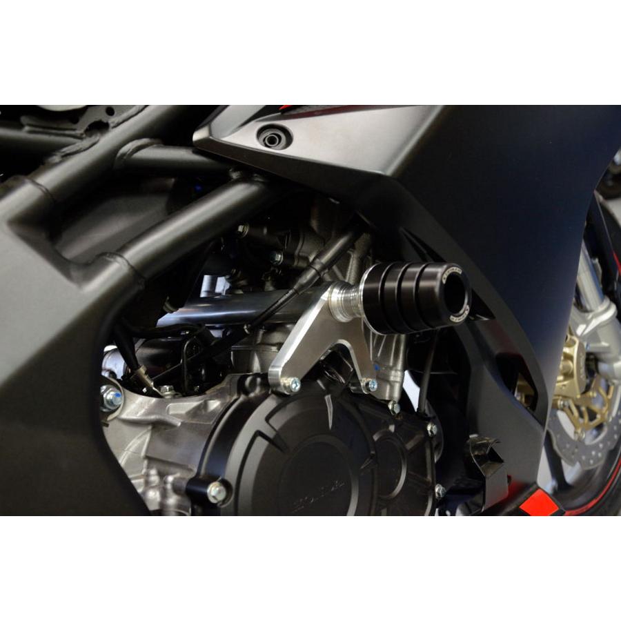 STRIKER (ストライカー) ガードスライダー ジュラコン CBR250RR/ABS