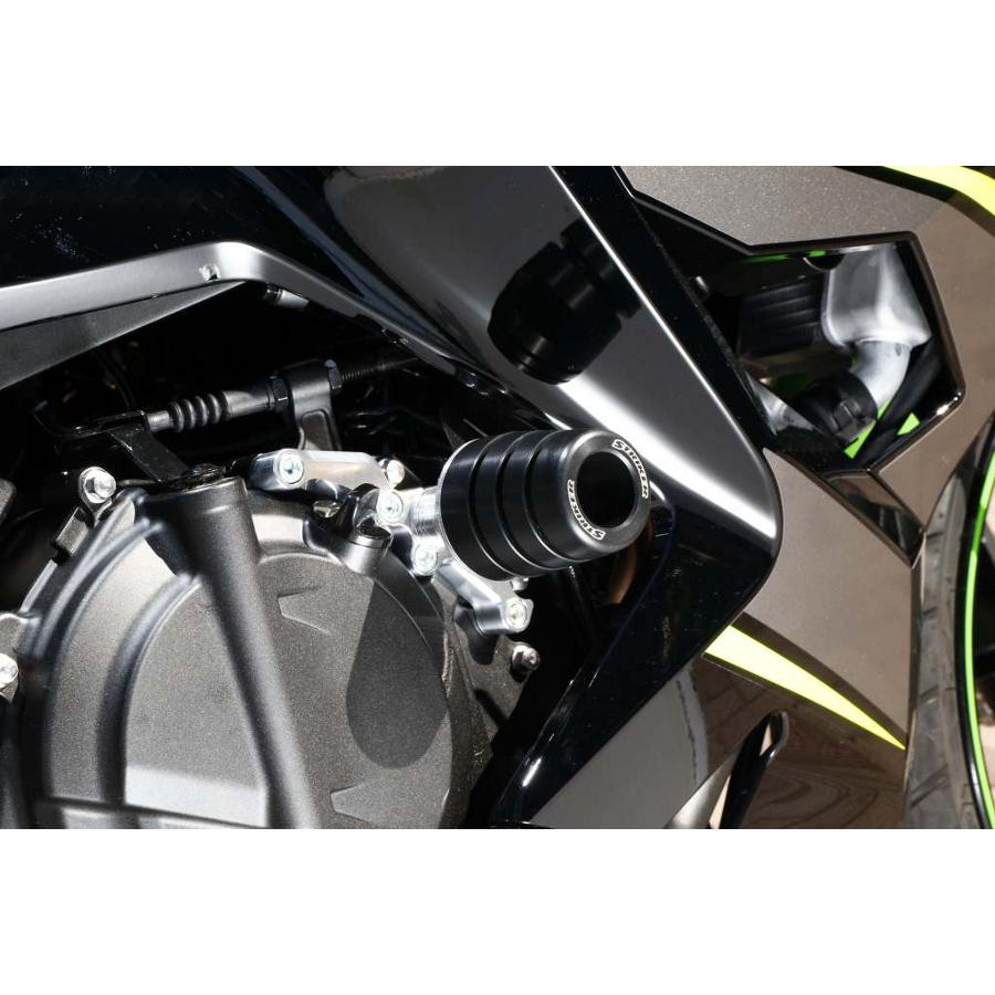 STRIKER (ストライカー) フレームスライダー Ninja250 Ninja400 ニンジャ400 ガードスライダー SS-GS143A-F2