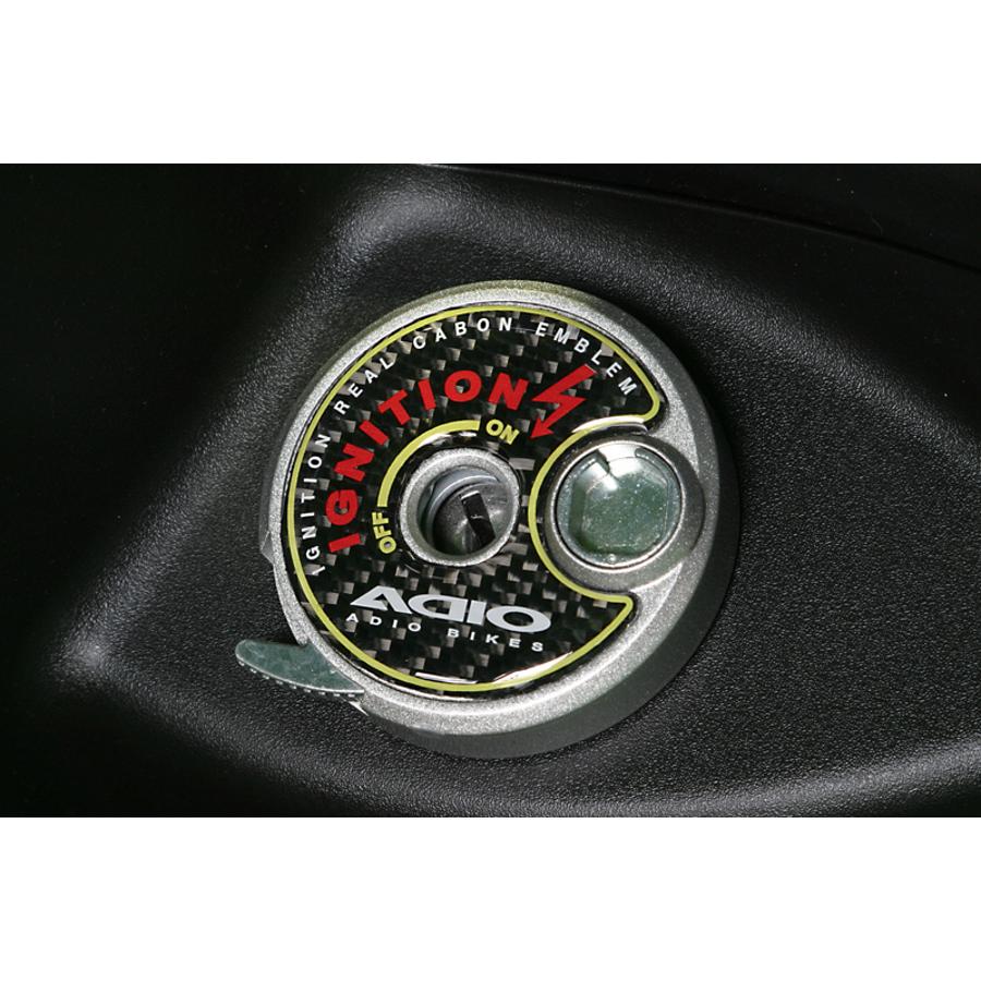 アディオ キーシンダーエンブレム ブラック シグナスX(2型/3型/4型) マジェスティS BK48217