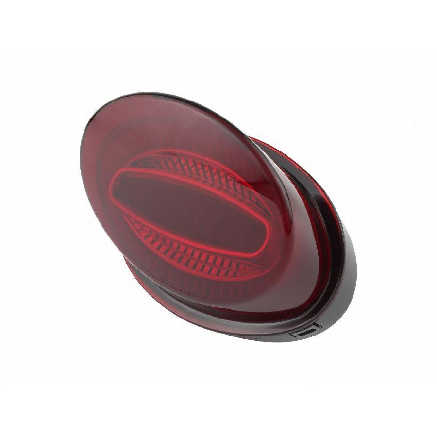 メーカー名：ポッシュフェイスメーカー品番：132290-96ノーマルと交換するだけでリア周りのイメージを一新させるユーロデザインのルミナスLEDテールランプユニット登場!・ダークレッドレンズ、スモークレンズの2色をラインナップ・ボルトオン設計で配線加などは不要・ブレーキング時に中央部分が発光し後方車両に存在をアピール!適合情報：カワサキ[KAWASAKI] Z900RS [ZR900C] 18-22カワサキ[KAWASAKI] Z900RS CAFE [カフェ ZR900E] 18-22◆純正交換タイプ◆適合車種：Z900RS◆入り数：1台分◆カラー：ダークレッド