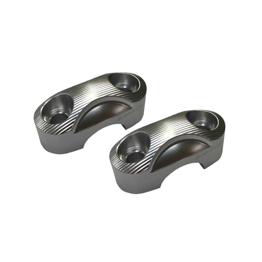 バイカーズ ハンドルバークランプ シルバー DAX125 22-24 GROM 13-24 CT125 20-24 PCX 12-23 PCX160 21-23 H0411-SLV