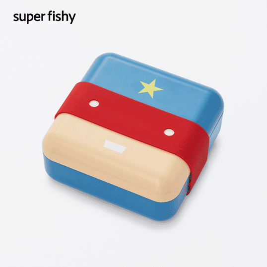 SUPER HERO LUNCH BOX（super fishy）スーパーヒーローランチボックス（スーパーフィッシー）シリコーンバンドのマスクを付けて、ヒーローに変身するランチボックスアウトドア 運動会 レジャーお弁当箱高度な塗装技術によるスムースな手触り