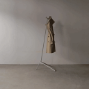 DUENDEUNO HANGER Champagne存在感が際立つハンガーオブジェのような造形美を醸し出すプロダクト無垢の角ロッドを使って完成したハンガーデザイ...