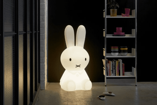 Mr Maria MIFFY LAMP XLサイズミッフィーランプシリーズ「Miffy XL Lamp」は、オランダ生まれの高さ80センチの大型ランプライトは電源ケーブルタイプのナイトモードを含む6段階調光インテリアオブジェデザイナーズ照明送料無料ギフト