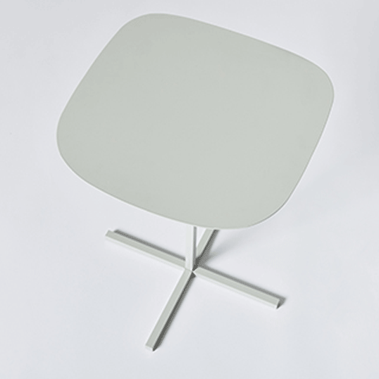 DUENDE SOLID STEEL TABLE LIGHT GREY十字にクロスした重厚感のあるベース角のアール率が微妙に異なる緩急のついた天板が特徴的なサイドテーブルスチール無垢材ならではの力学から生まれた構造おおらかな輪郭の天板リビング 送料無料 [3]
