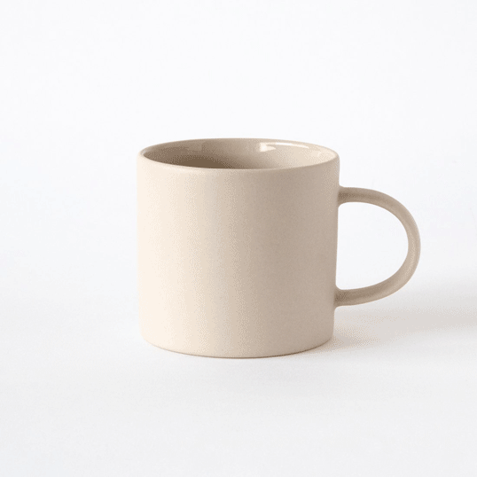 MOHEIM STONEWARE MUG 250 サンドホワイトマグカップ毎日の定番として使いたいサイズ感繊細な色テーブルウェアインテリア食洗機 電子レンジ 使用可ギフト プレゼント手作り