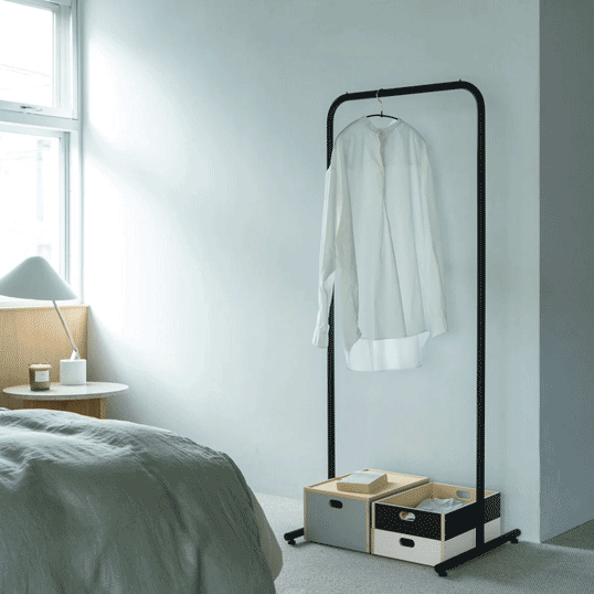 MOHEIM HANGER RACK (600 / black)マットブラックのスチールパイプがすっ