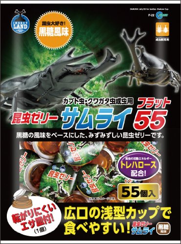 ・ 55個 (x 1) F-22・原産国:中国説明 商品紹介 商品紹介 黒糖の風味をベースにした、昆虫が食べやすいフラットタイプのゼリーです。 原材料・成分 砂糖・トレハロース・増粘安定剤(カラギーナン)・酸化物(クエン酸・クエン酸ナトリウム)・香料・着色料(赤色2号・カラメル色素) 使用方法 本品は昆虫ゼリーです。目的以外の用途では使用しないでください。 続きを見る 原材料・成分 砂糖・トレハロース・増粘安定剤（カラギーナン）・酸化物（クエン酸・クエン酸ナトリウム）・香料・着色料（赤色2号・カラメル色素） 使用方法 カップのフタをとりゼリーを専用エサ皿に入れて与えます。