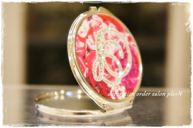 コンパクトミラー 40代女性にかわいいデザインやおしゃれなブランド物のおすすめプレゼントランキング Ocruyo オクルヨ