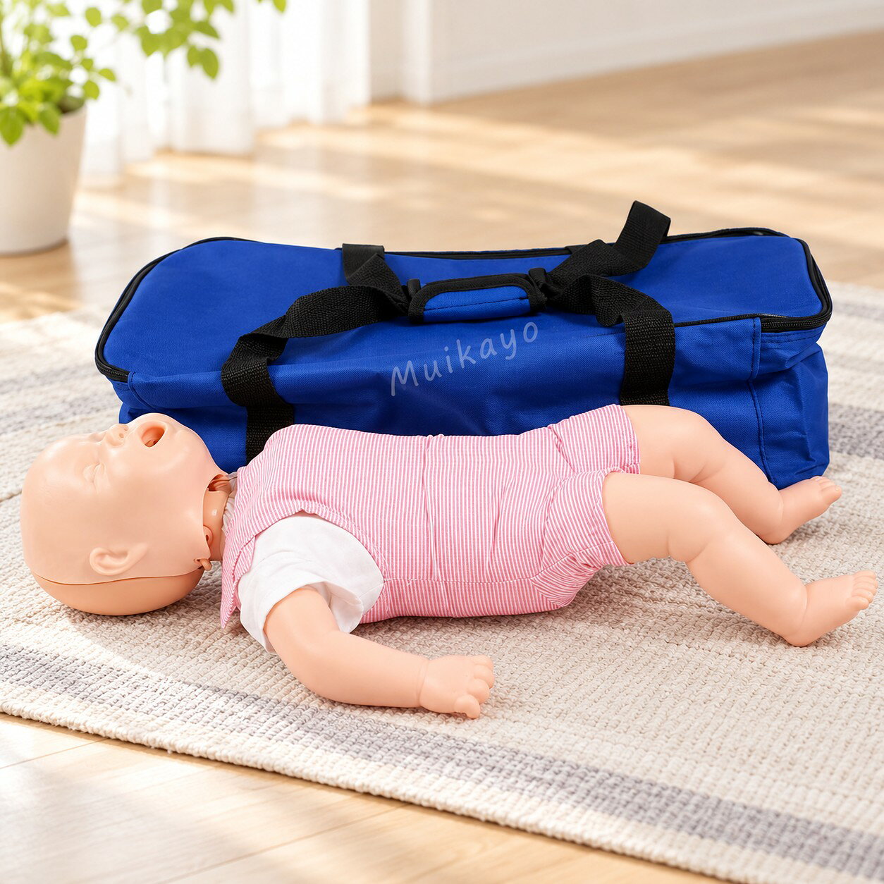 商品ポイント■ 乳児の気道閉塞を再現し、心肺蘇生と気道異物除去の練習が可能なトレーニングモデルです。■ 看護・救急救命教育に適した実践的な設計で、繰り返しの練習に耐える耐久性を備えています。■ 介護や子育て関連の講習会、 トレーニングなど幅広いシーンで活用できます。■ 乳児の体格を模したコンパクトなサイズで、取り扱いやすく、教育現場での使用に 適です。商品仕様商品名心肺蘇生訓練用人形 ベビー梗塞モデル 乳児用気道閉塞 CPRモデル 気道梗塞応急処置モデルカテゴリ人体模型用途 トレーニング、教育用、練習用シリーズ名心肺蘇生訓練用人形 名???メーカー型番?????????????????代表カラーマルチカラーご注意事項※ 本品は教育訓練用のモデルであり、実際の 行為には使用できません。※ 破損や変形を防ぐため、直射日光や高温多湿の場所を避けて保管してください。※ 使用後は清潔な布で拭き、乾燥させてから保管してください。