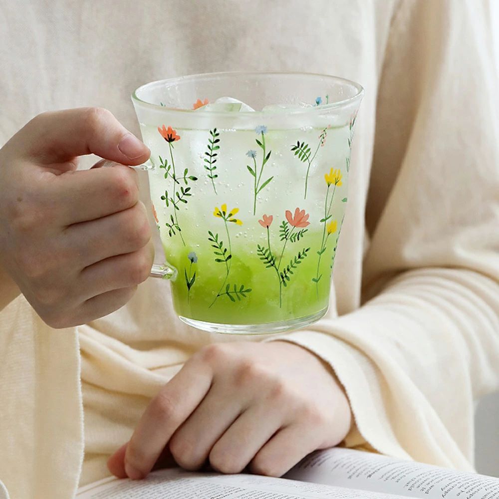 ins風 可愛い花柄 マグカップ 400ml 美しい 耐熱ガラスカップ 紅茶 麦茶コップ ガラスコップ 田園風 アイスコーヒー グラス コップ おしゃれ 和風 食器 野ばな 花ざかり 昭和レトロ 食器 来客用 夏アイテム 誕生日 プレゼント