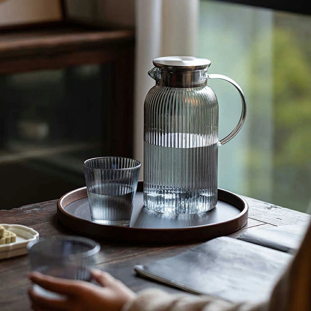 レトロ風 耐熱ガラス 冷水ポット シンプル ウォーターボトル グレー色 ピッチャー&グラス おしゃれ ガラス製ポット カップ 麦茶 紅茶ポット 和食器 フルーツティー 花茶 レモンティー ハーフティーにティーポット 自宅 来客用 引っ越し 誕生日 プレゼント