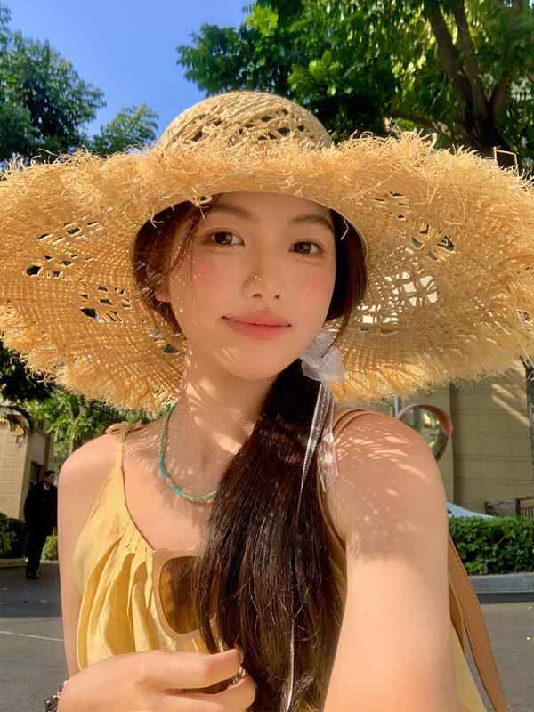 女性用 麦わら帽子 ヨーロ ストローハット 小顔効果 通気性 日焼け防止 レディース 帽子 つば大き目 カ..