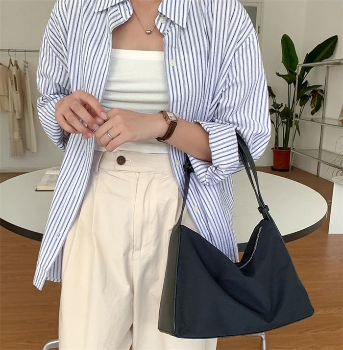 ショルダー バッグ レディース 大容量 軽量 2WAY きれいめ トートバッグ 斜め掛け 肩掛け 手提げ 肩掛けバッグ ショルダー ナイロントート 手提げバッグ ワンハンドル ワンショルダー ファスナー 軽い 防水 シンプル オフホワイト ブラック 白 黒