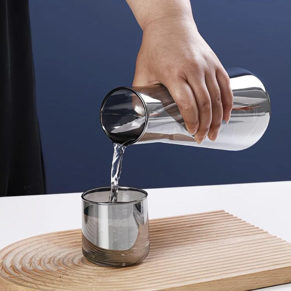 フルーツビネガードリンクに利用できる耐熱ガラス製冷水筒 ガラスポット 蓋としても利用できるコップ付き 食洗機対応 おしゃれ ギフト ピッチャー 冷水筒 耐熱 耐冷 水差し 麦茶 ミルク ジュース 紅茶 加熱可 透明度が高い