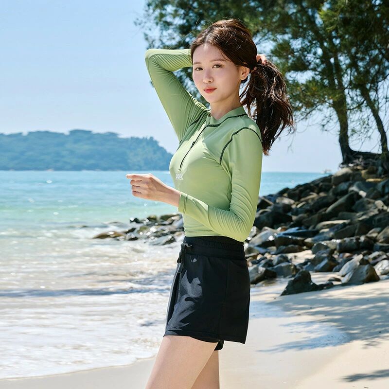 水着ビキニ検索結果｜女性用 水着 セパレート 長袖 スポーツスタイル 体型カバー シンプル シック リゾ...