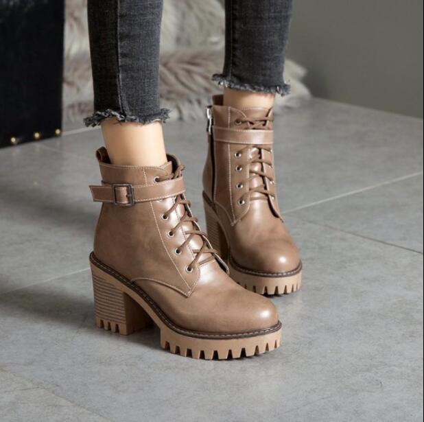 レディースブーツ　ショートブーツ　レースアップブーツ　エンジニアブーツ　編み上げシューズ　大きいサイズ　　小さいサイズ　　ブーティー　　暖かい　冬靴　春　秋　美脚効果 防寒