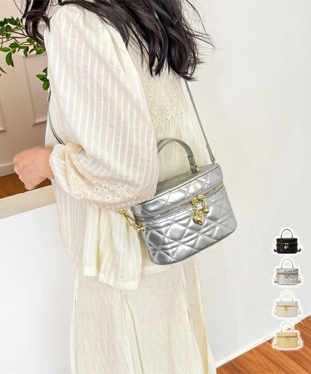キルティング バニティバッグ 斜めがけ鞄 レディース 2WAYショルダーバッグ エレガント大人かわいい コンパクト ハンドバッグキレイめ シルバーバッグ おしゃれ