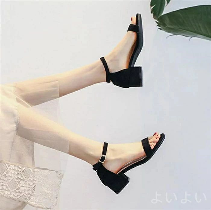 【送料無料】きれいめ カジュアル サンダル 歩きやすい 靴 スクエアトゥ 太ヒール ストラップサンダル チャンキーヒール