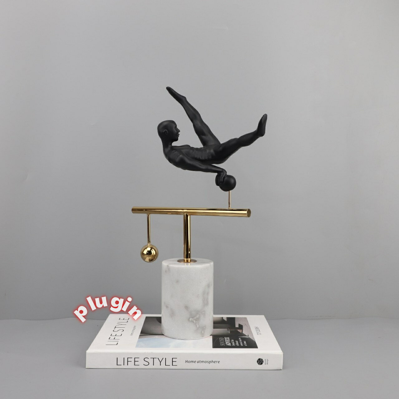 【期間限定ポイント 12 倍】2026 年新作 ヨーロピアンライトラグジュアリー 大理石×鉄棒アスリートフィギュア リビング・玄関を彩る高級ホームデコレーション