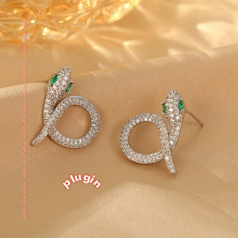 【ポイント4倍】【送料無料】欧米スーパーフラッシュスネークピアスニッチユニークグリーンアイドスネークピアスライトラグジュアリーs925シルバー針マイクロインレイド新作ピアス