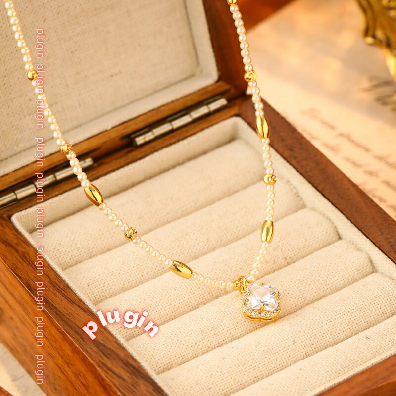 【ポイント4倍】【送料無料】人気ライスパール四つ葉クローバーネックレスフレンチライトラグジュアリースタイルハイエンドデザイン絶妙な万能ネックチェーン鎖骨チェーン