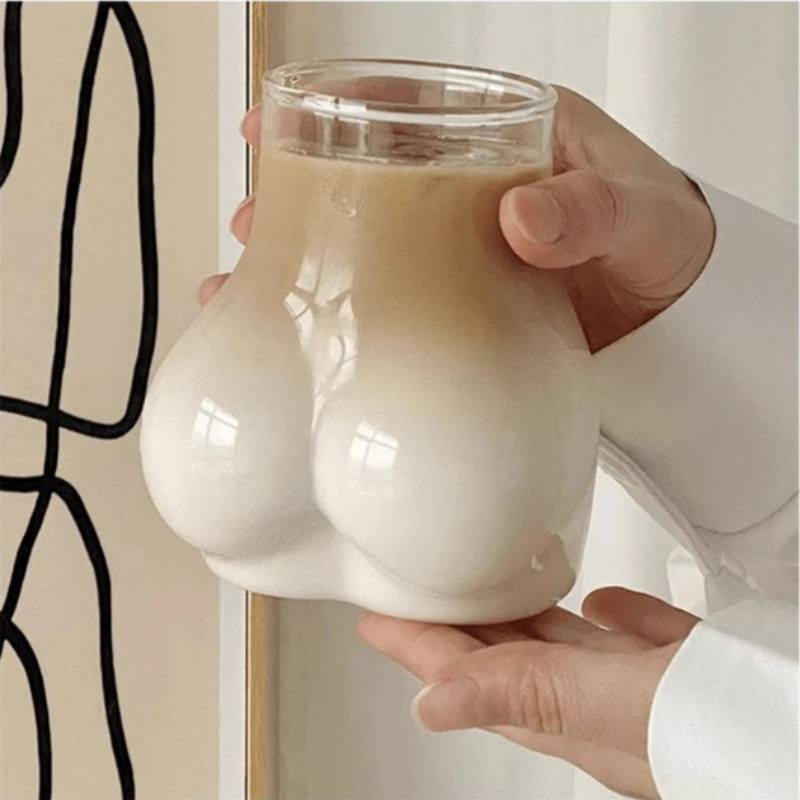 グラス ガラスカップ 450ml お尻 おしりカップ 耐熱ガラス かわいい おしゃれ 映え マット おもしろ食器 コーヒーカップ ティーカップ ビールグラス ビールジョッキ ケツ派 インテリア ギフト プレゼント