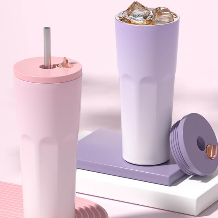 タンブラー 二重構造 水筒 タンブラー 750ml 真空断熱 ストロー付き 大容量 結露しない ステンレス 保冷 持ち運び こぼれない 蓋付き 伸縮ストロー付き タンブラー スリム 車 トラベル アウトドア コーヒータンブラー マグボトル