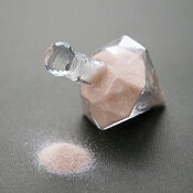 アンデスの岩塩（ダイヤモンドボトル入り）／（内祝い・誕生日・お祝い・プレゼント・ちょっとしたお返し・手土産に最適・ご自分へ）05P26Jan11