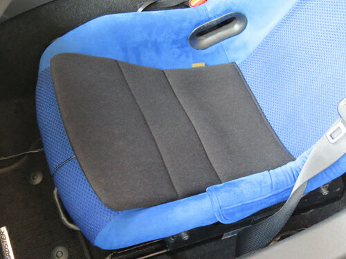 エスケレート　助手席用シートベルトリマインダーセンサー付きシートクッション