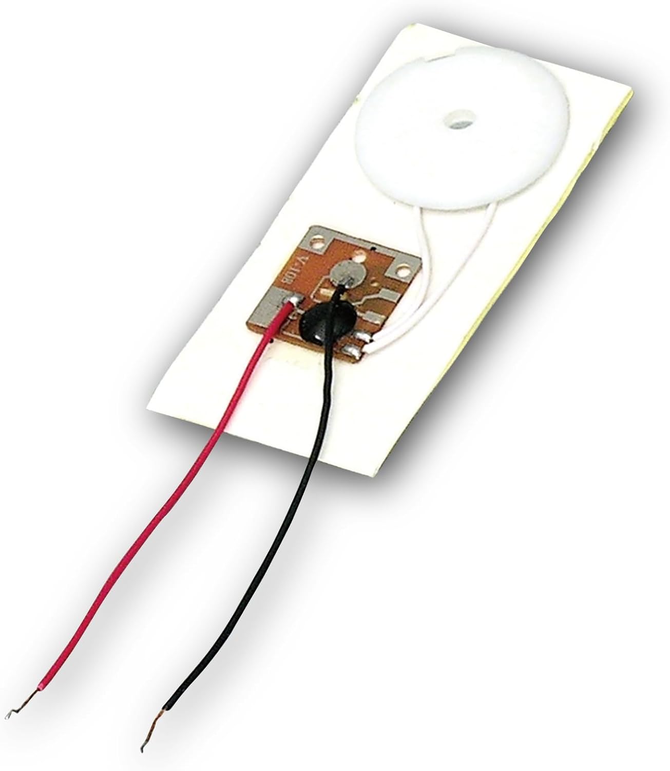 サイズ(mm):80×30×3 曲名:ハッピーバースデー 使用電圧:1.3V~3.5V 消費電流:400μA 入数:1個 ※本製品は液体電池のしくみを体験できる電子オルゴール教材です。 必ず保護者の方または指導者のもとで使用してください。 電子部品を口に入れたり、飲み込んだりしないでください。 誤飲やケガの原因となるおそれがあります。 液体電池の実験には、食塩水や安全な液体を使用し、酸やアルカリなどの危険な薬品は絶対に使用しないでください。 濡れた手で電極や基板に触れないでください。感電や故障の原因となります。 使用後は必ず乾いた布で水分を拭き取り、完全に乾かしてから保管してください。 火気や高温多湿の場所に置かないでください。 強い衝撃を与えると破損するおそれがあります。破損・変形が見られる場合は使用を中止してください。 小さなお子さまが扱う際は、必ず保護者の方が安全を確認し、目の届く場所で実験を行ってください。