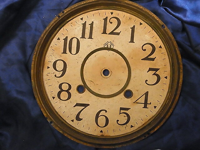 21,7cmパイ 柱時計の文字盤。時計歯車。スチームパンク材料。