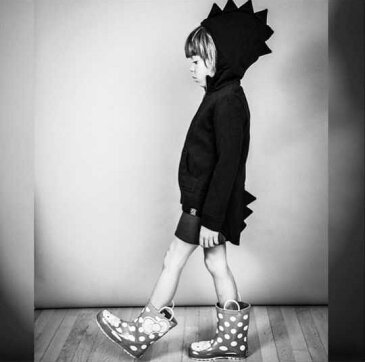 ジップアップパーカー フード付き 恐竜 ゴジラ トップス アウター 長袖 子供服 男の子 女の子 男児 女児 キッズ ギザギザフード テールカット 無地 可愛い おもしろい 羽織り 上着 カジュアル 90cm 100cm 110cm 120cm 130c