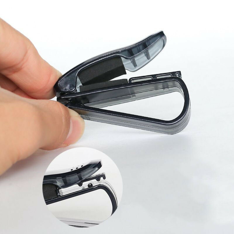 送料無料 サングラスクリップ 車用 車載用 カー用品 収納 クリップ 引っ掛ける 眼鏡 簡単装着 便利アイテム アイデアグッズ シンプル サンバイザー用