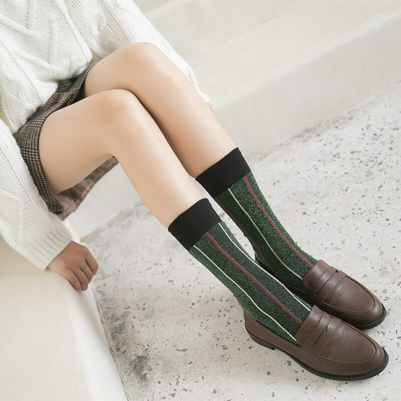 送料無料 レディース靴下 クルーソック 靴下 ソックス 女性用 かわいい お洒落 ラメ キラキラ ストライプ ライン ブラック ゴールド シルバー グリーン