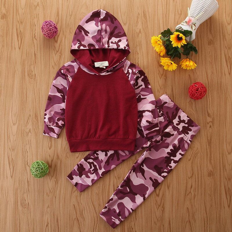 送料無料セットアップ パーカ プルオーバーパーカー パンツ ジャージ 2点セット フード 長袖 ベビー キッズ 男の子 女の子 迷彩柄 カモフラ かっこいい シンプル おしゃれ