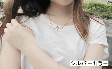 送料無料ネックレス ペンダント レディース 女性 女の子 アクセサリー 小物 ハート チャーム ギフト プレゼント 贈り物 おしゃれ かわいい シンプル カジュアル