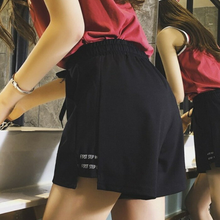 送料無料 ショートパンツ ボトムス パンツ レディース ハーフパンツ 膝上 ミニ丈 無地 スリット ロゴ 切替 ウエストゴム 大きいサイズ カジュアル ストリート スポーツ トレーニング クール 大きいサイズ おしゃれ 春 夏 黒 ポケット付き