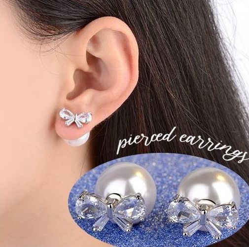 送料無料 スタッドピアス バックキャッチ レディース 女性用 アクセサリー シルバーカラー フェイクパール キラキラ バー リボンモチーフ 高見え 高級感 上品 耳飾り おしゃれ かわいい 大人可愛い キュート プレゼント 婦人 パーティー 2次会 結婚式 カジュアル 普段使い 誕