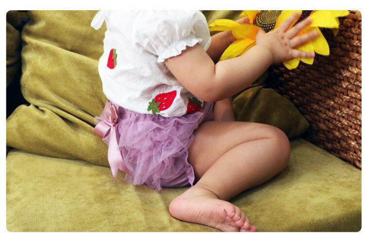 送料無料 ブルマパンツ 赤ちゃん ベビー服 女の子 ボトムス リボン レース フリル シフォン 無地 ホワイト ピンク レッド 可愛い キュート カジュアル ガーリー 出産祝い プレゼント ギフト 3