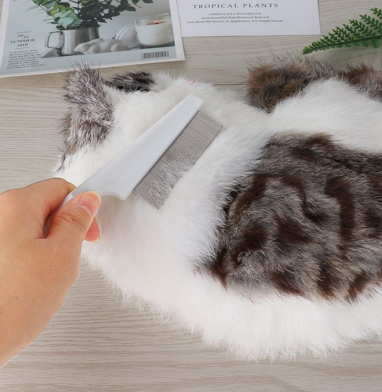Plus Naoの送料無料 ノミ取りブラシ くし ペット用コーム 猫用 犬用 小動物 抜け毛取り ブラッシング グルーミング お手入れ 被毛ケア ノミ ダニ対策用品 予防 櫛 ペット用品 抜け毛除去 ネコ用 イヌ用 ウサギ うさぎ チンチラ モルモット リス シンプル｜アングル2