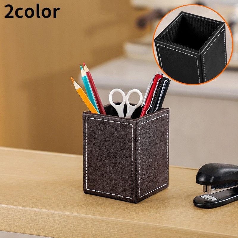 送料無料 ペン立て ペンホルダー メイクブラシスタンド 小物入れ レザー調 大容量 スクエア 机上 卓上 コスメ収納ケース 文房具 化粧品