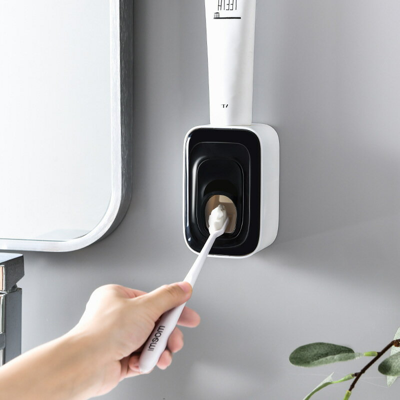 送料無料 歯磨き粉ディスペンサー 壁掛け 歯磨き粉ホルダー 貼り付け 押し出し プ...