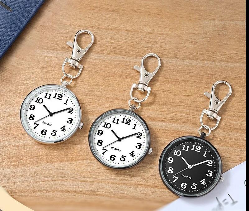 送料無料 懐中時計 キーホルダー ナース時計 時計 電池 ナースグッズ ナースウォッチ 学生 ナスカン仕様 コンパクト 軽量 かわいい